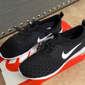 WOMENS NIKE JUVENATE